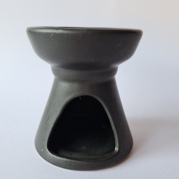 Homeware Ceramic Charcoal Oil Burner with Wax Melt - Picture 2 of 7
